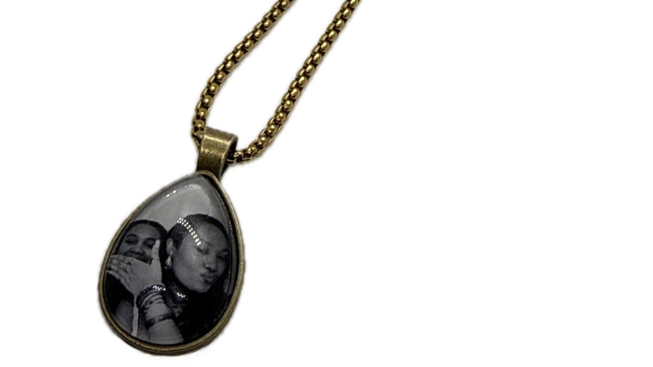 RK Teardrop Pendant Necklace
